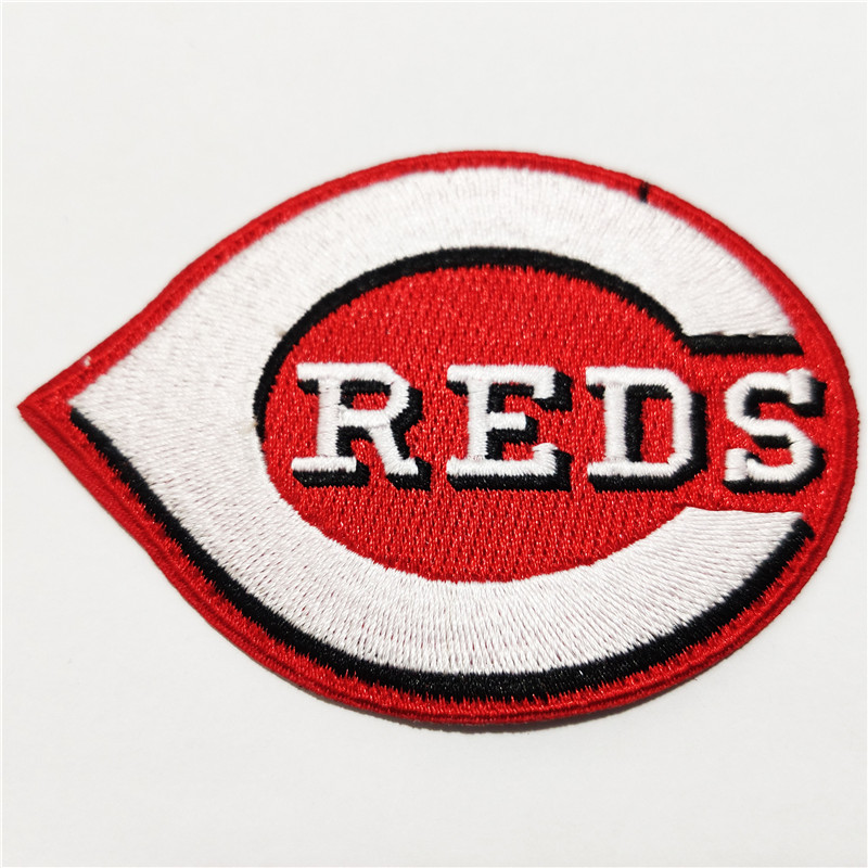 Cincinnati Reds Logo Iron on Patch